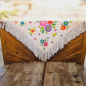Vintage Floral Embroidered Fringe Throw Wrap